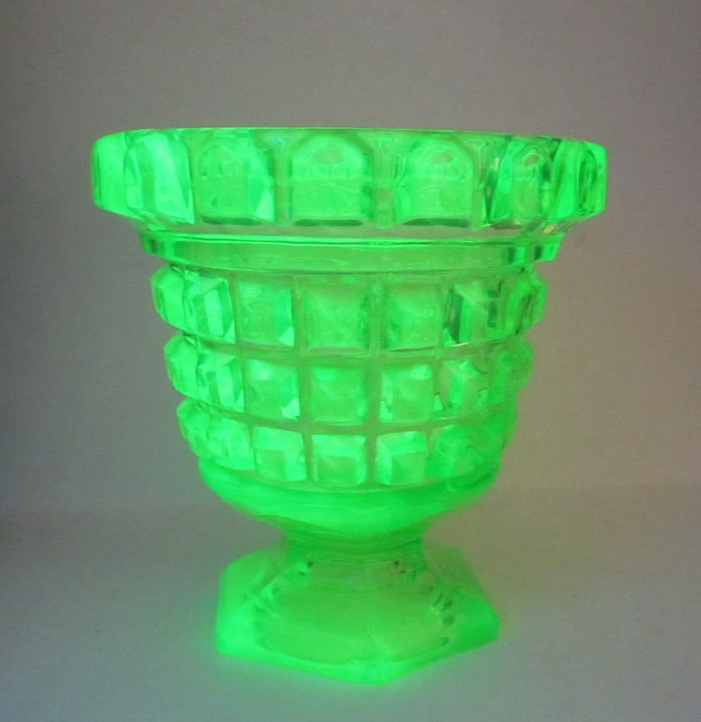 Antieke art deco uranium vaseline glazen vaas, Antiek en Kunst, Antiek | Glas en Kristal, Verzenden