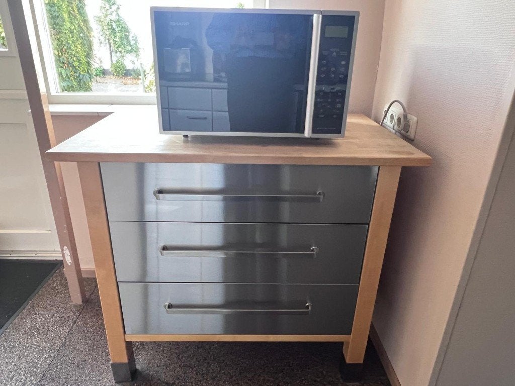 IKEA VÄRDE keukenkast – berkenhout met 3 RVS-lades, Huis en Inrichting, Ophalen, Gebruikt, 100 tot 150 cm, Minder dan 100 cm