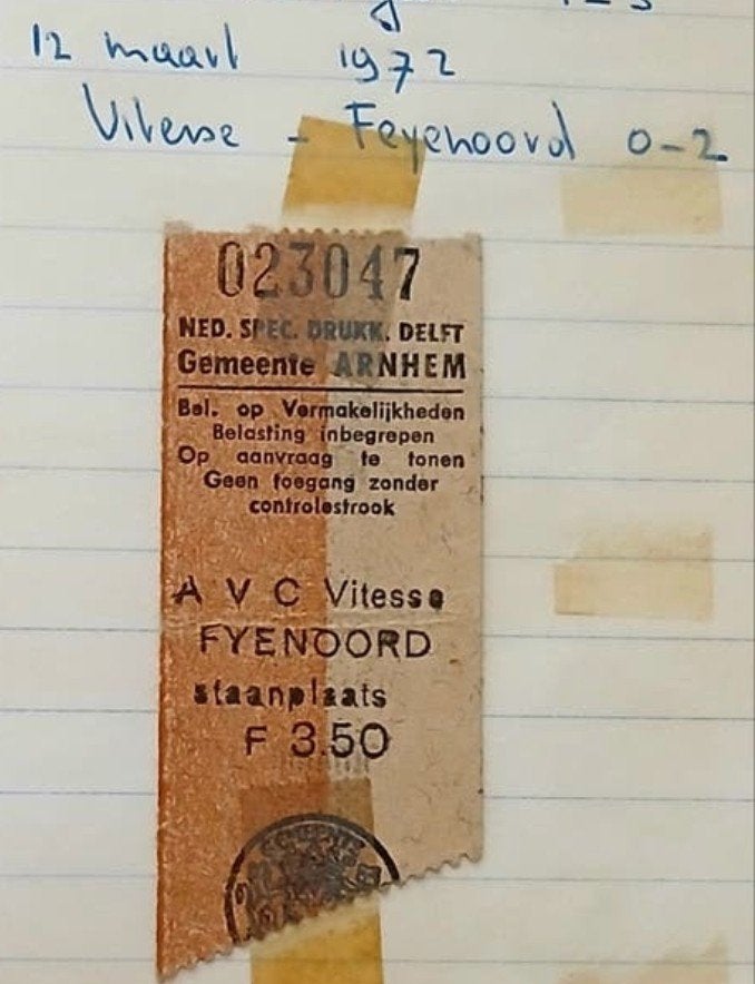 Vitesse - Feyenoord tribunekaartje 12 maart 1972, Tickets en Kaartjes, Losse kaart, Eén persoon, Maart
