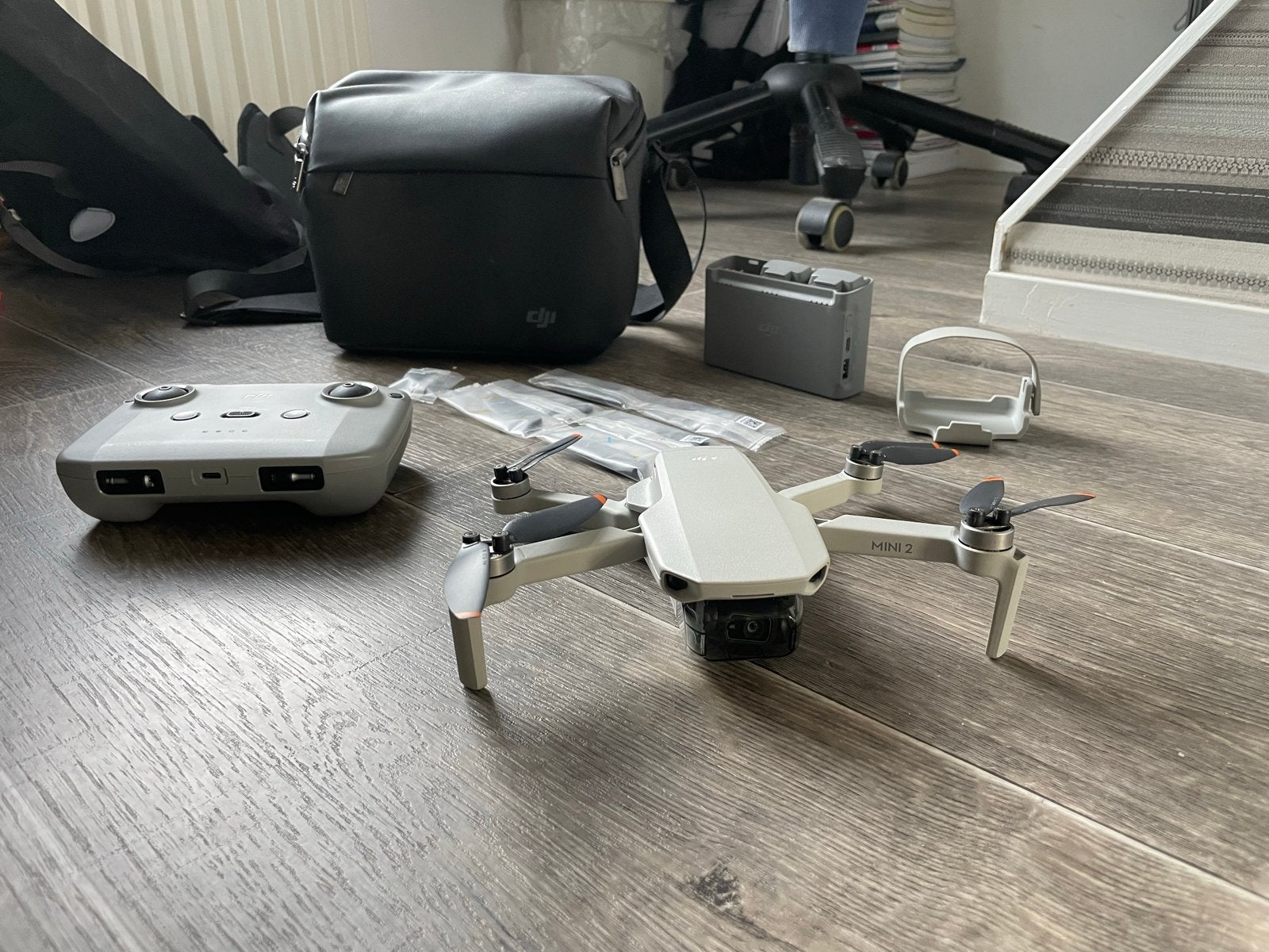 DJI Mini 2 Fly More Combo - Zo goed als nieuw, Audio, Tv en Foto, Drones, Ophalen, 30 tot 45 minuten, Cameradrone, Extra accu('s)