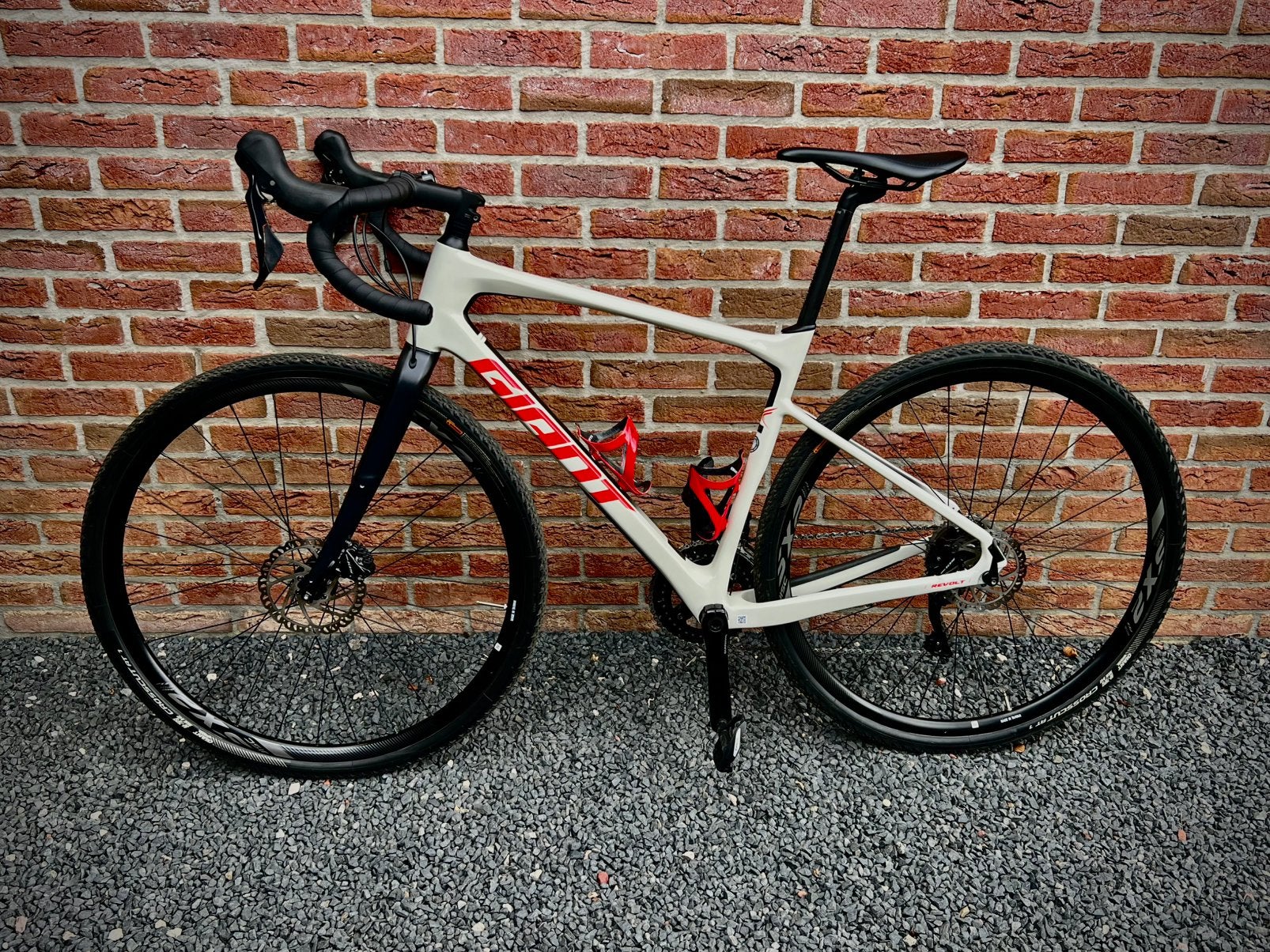 Giant Revolt Advanced 2 Carbon Gravelbike, Ophalen, Zo goed als nieuw, Giant