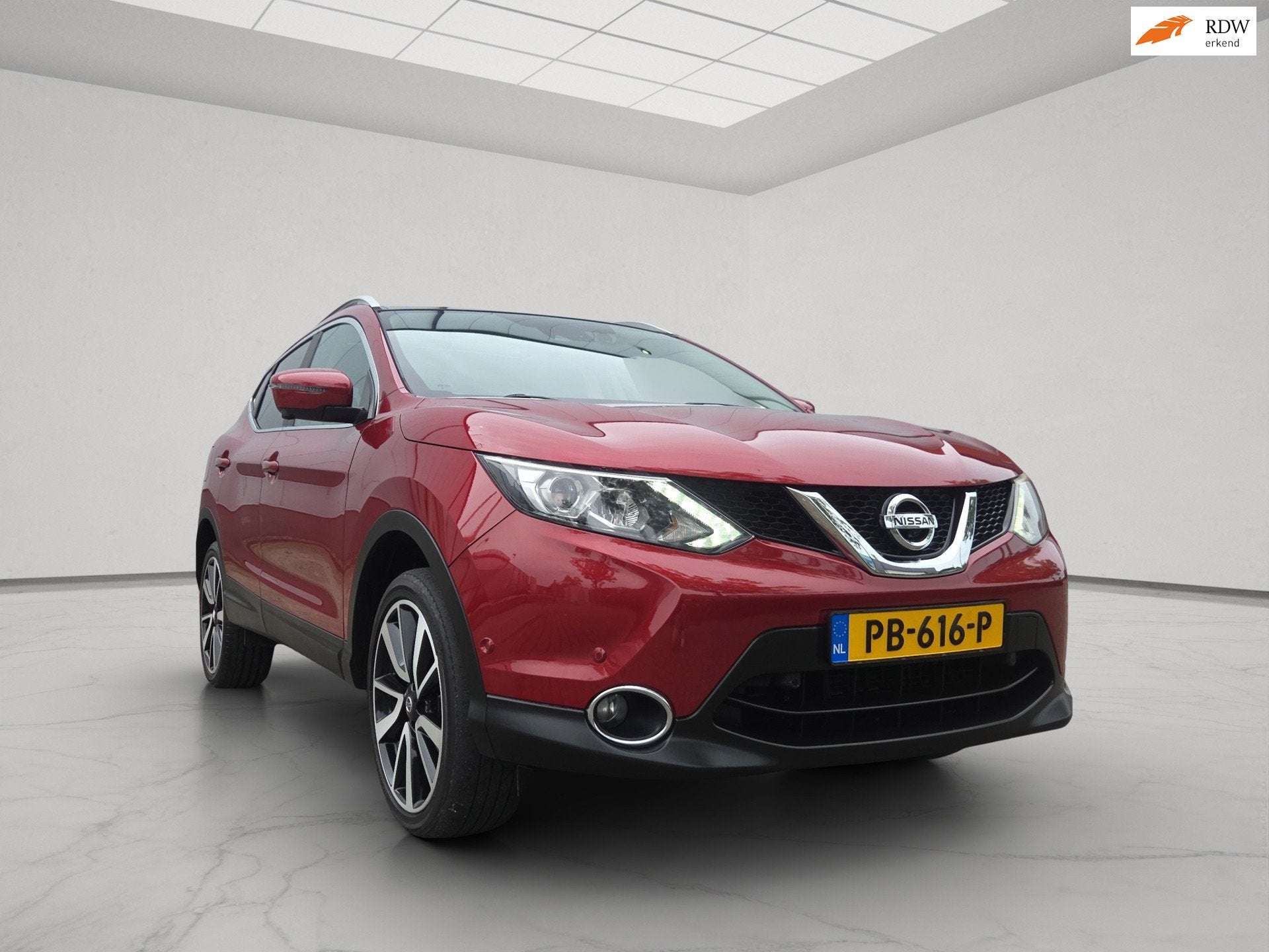 Nissan Qashqai 1.6 dCi Tekna, 4 cilinders, Leder, 22 km/l, Qashqai