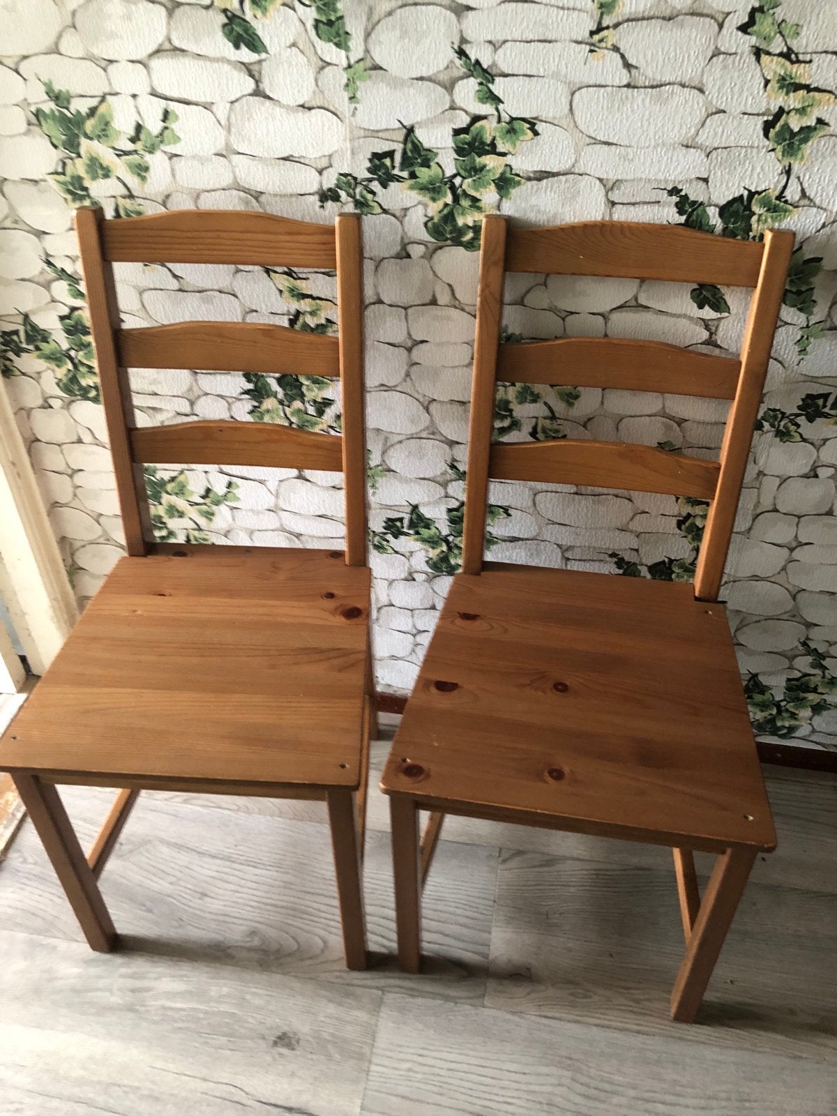 Set van 2 grenen stoelen - weinig Gebruikt, Gebruikt, Twee, Bruin, Ophalen of Verzenden