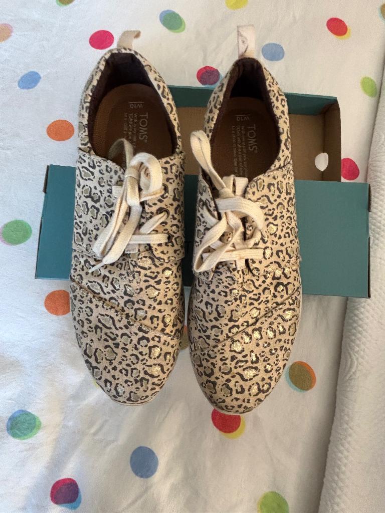 TOMS schoenen Alpagata rope W10 mt 42., Kleding | Dames, Schoenen, Beige, Nieuw, Ophalen of Verzenden, Sneakers of Gympen