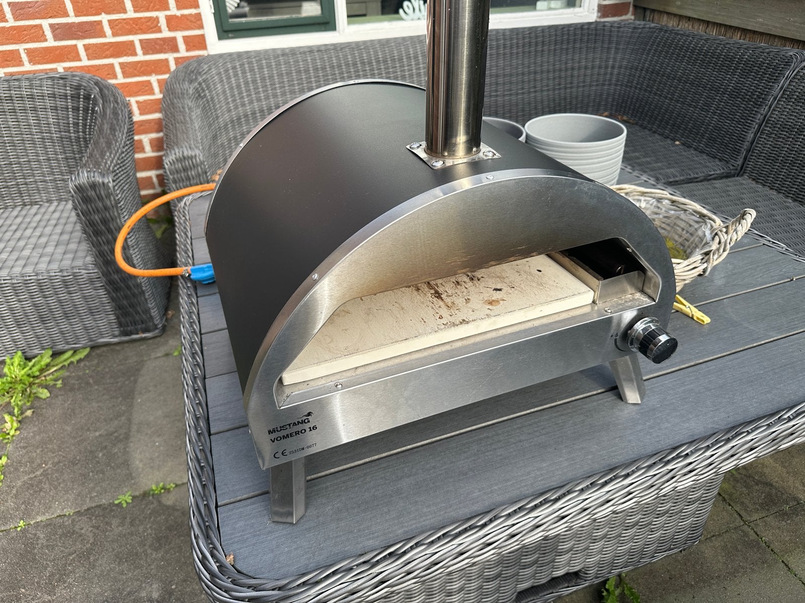 Mustang Vomero 16 gasgestookte pizzaoven, Tuin en Terras, Ophalen, Gebruikt
