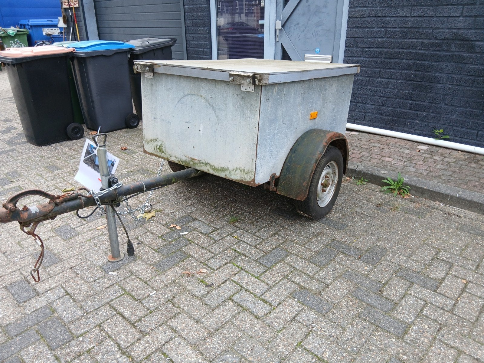 Gesloten aanhanger met stalen bak en houten deksel,, Gebruikt, ., 80 kg of meer, Overige typen