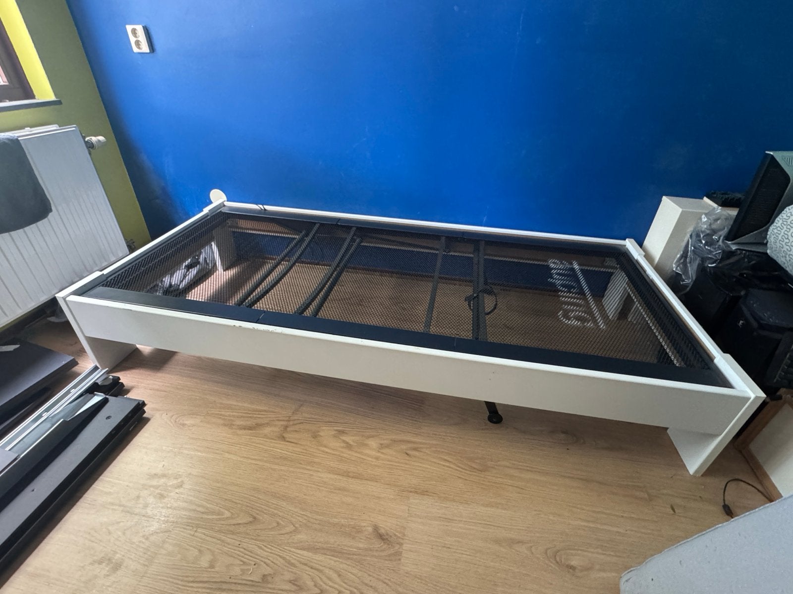 Wit bedframe incl handmatig verstelbare Auping spiraalbodem, Huis en Inrichting, Ophalen, 90 cm, Eenpersoons, Wit