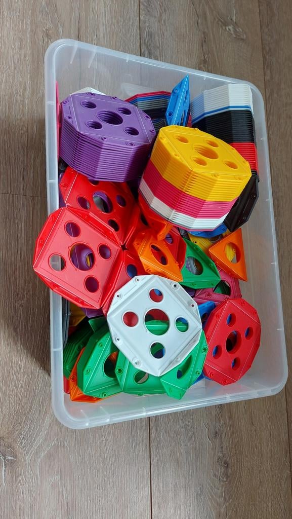 Grote bak triqo speelgoed. Klik bouwerken in ellaar, Kinderen en Baby's, Speelgoed | Bouwstenen, Ophalen of Verzenden