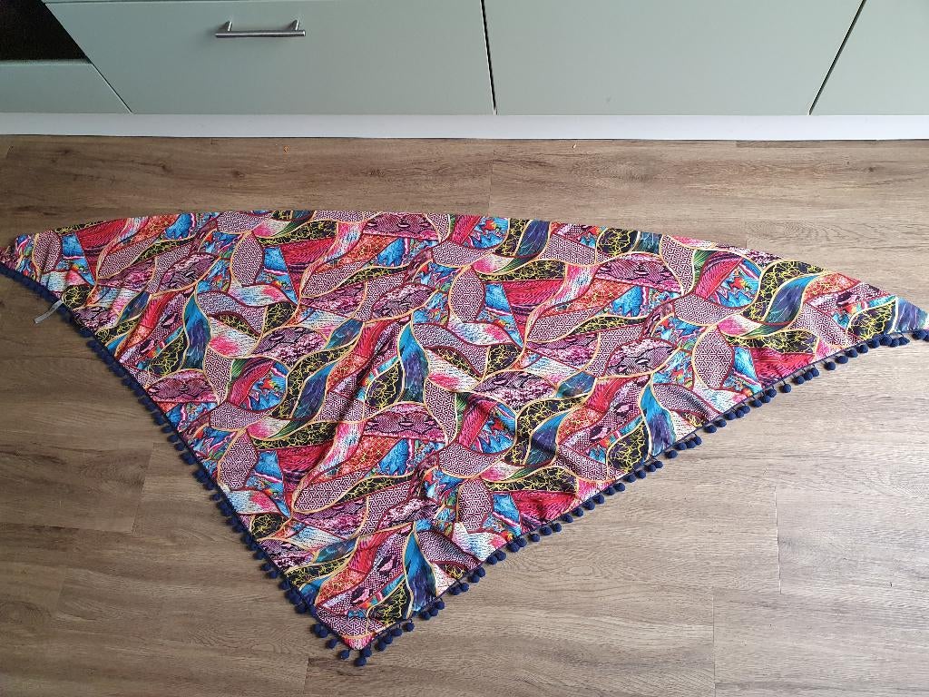 Zomer omslagdoek Roze, sjaal, Maat 46/48 (XL) of groter, Ophalen of Verzenden, Zo goed als nieuw, Sjaal