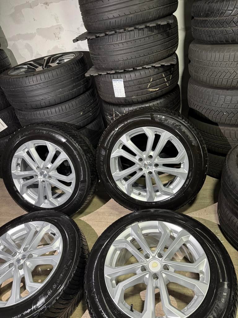 Dezent / 18 inch / winter / 5x112 / naaf 66,5, 18 inch, Dezent, ----, Banden en Velgen
