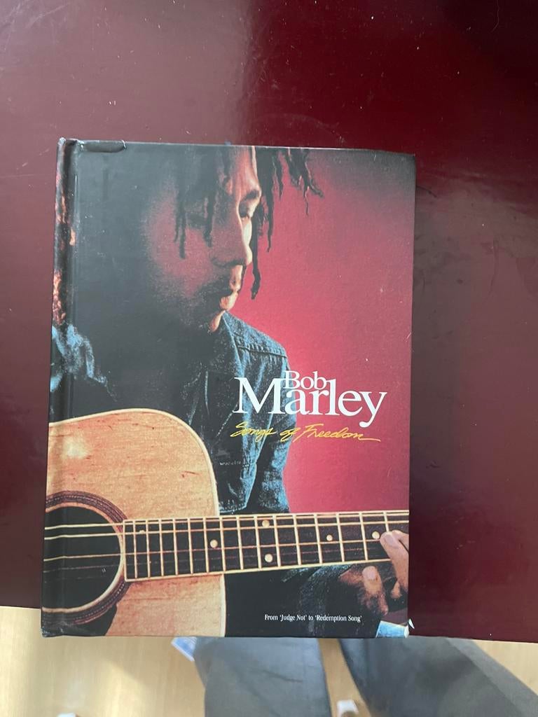 4 cd met dvd box set bob marley songs of freedom, Cd's en Dvd's, Ophalen of Verzenden, Zo goed als nieuw