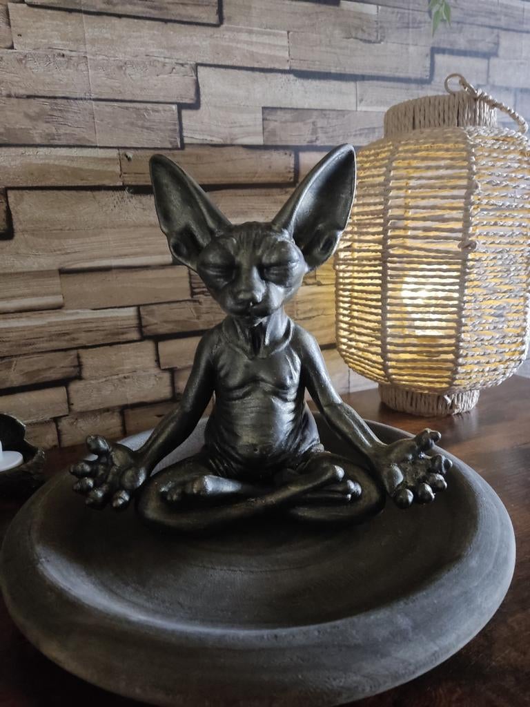 Luxe Zen Sphynx Sculptuur op Schaal – 23 cm – Antiek Goud, Ophalen of Verzenden, Nieuw