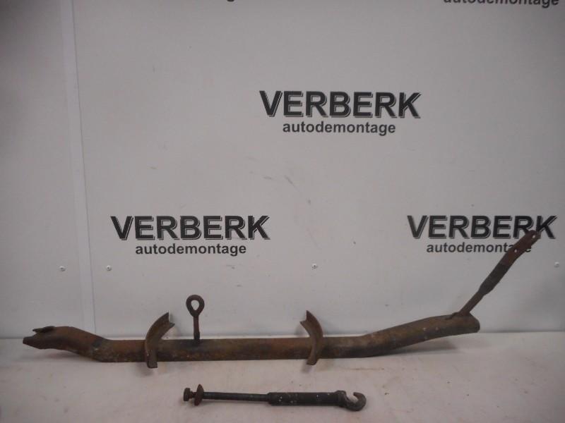 Hefmechaniek Reservewiel Ford Transit/FT (1978-03/1985-12), Ford-Werke GmbH, Gebruikt, Kunden@ford.com, Henry-Ford-Straße  1, Köln 50735, , Duitsland
