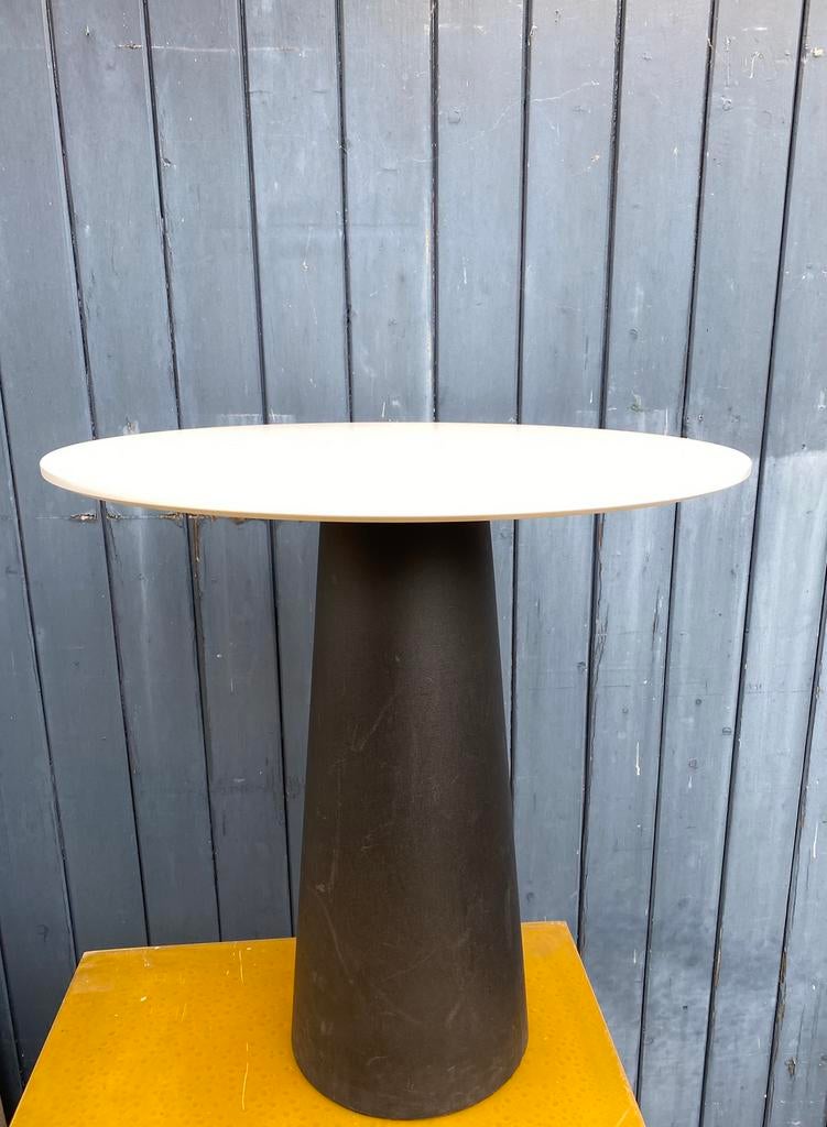 Moooi bistro tafel design Marcel Wanders, Verzamelen, Retro, Huis en Inrichting, Ophalen