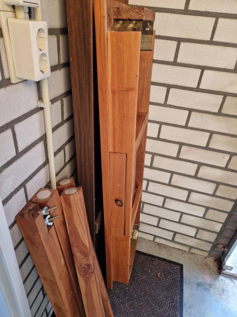 Sidetable gratis, Tuin en Terras, Ophalen of Verzenden, Zo goed als nieuw, Minder dan 180 cm, Planken