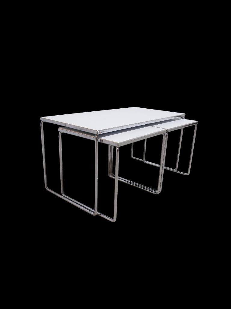 Set van 3 Brabantia bijzettafels, jaren 60, Gebruikt, Rijksstraatweg 37 Wilp, Ophalen of Verzenden, 55concept.nl@gmail.com