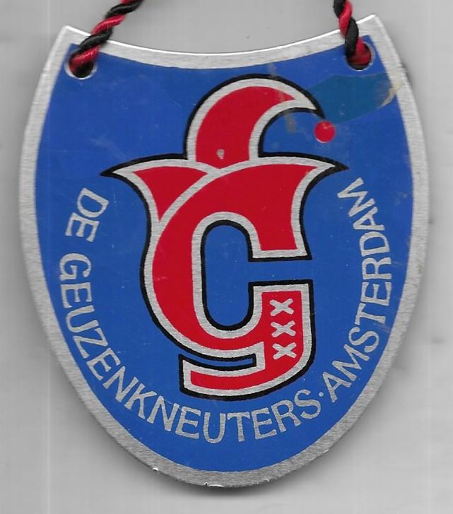 CARNAVAL C.V. DE GEUZENKNEUTERS AMSTERDAM MEDAILLE, Ophalen of Verzenden, Overige materialen, Nederland