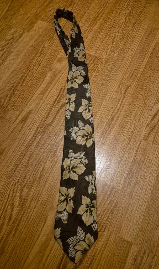 Donkergrijze gebloemde Van Gils stropdas ***zgan***, Kleding | Heren, Stropdassen, Zo goed als nieuw, Met patroon, Grijs, Van Gils