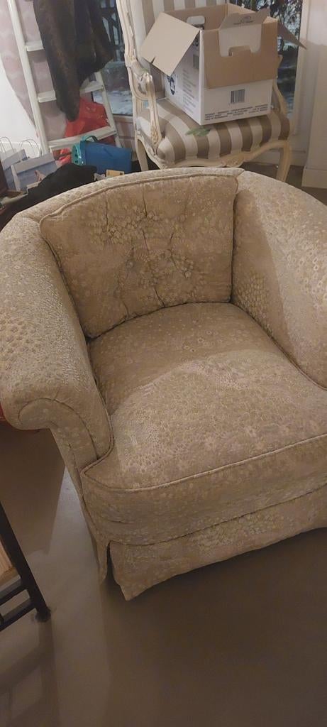 2 Fauteuils en Antieke Kast, Huis en Inrichting, Fauteuils, Gebruikt, Hout, Stof, 75 tot 100 cm, 75 tot 100 cm, Ophalen