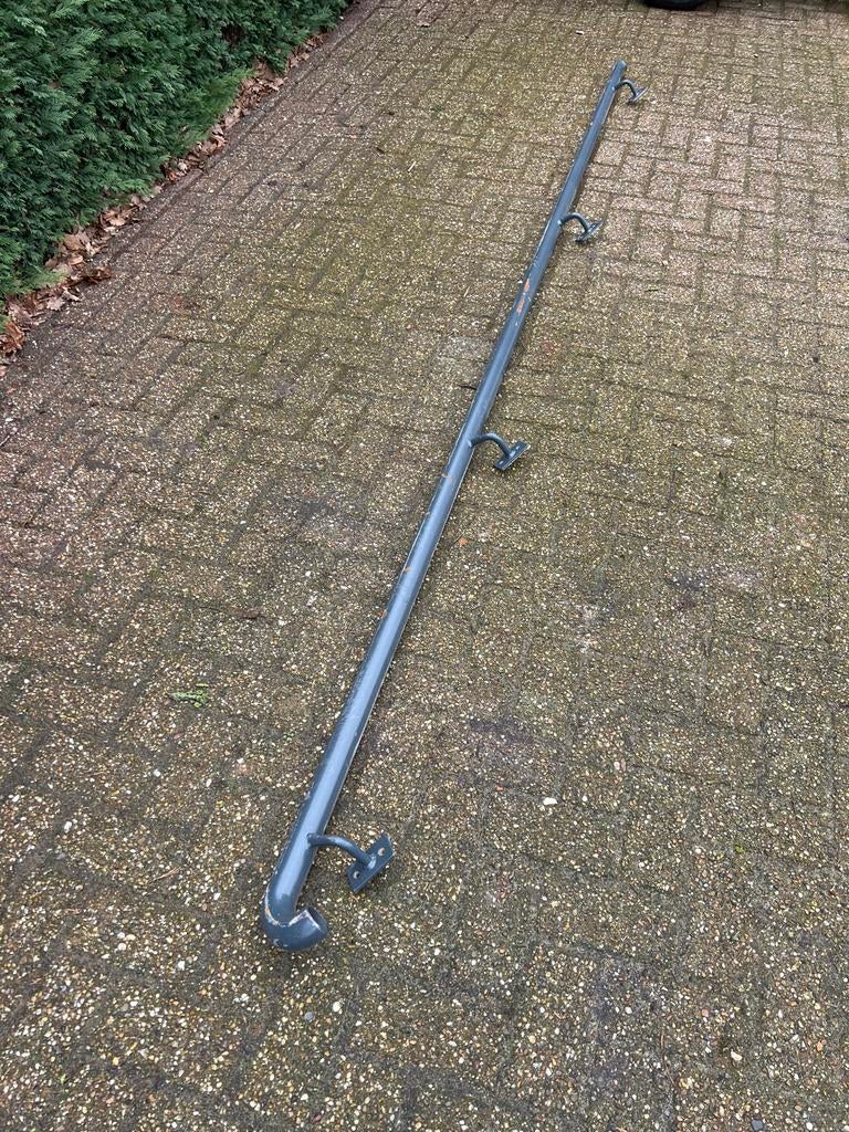 Metalen trapleuning - 360cm - 4 Bevestigingspunten, Ophalen, Gebruikt, IJzer, Overige typen