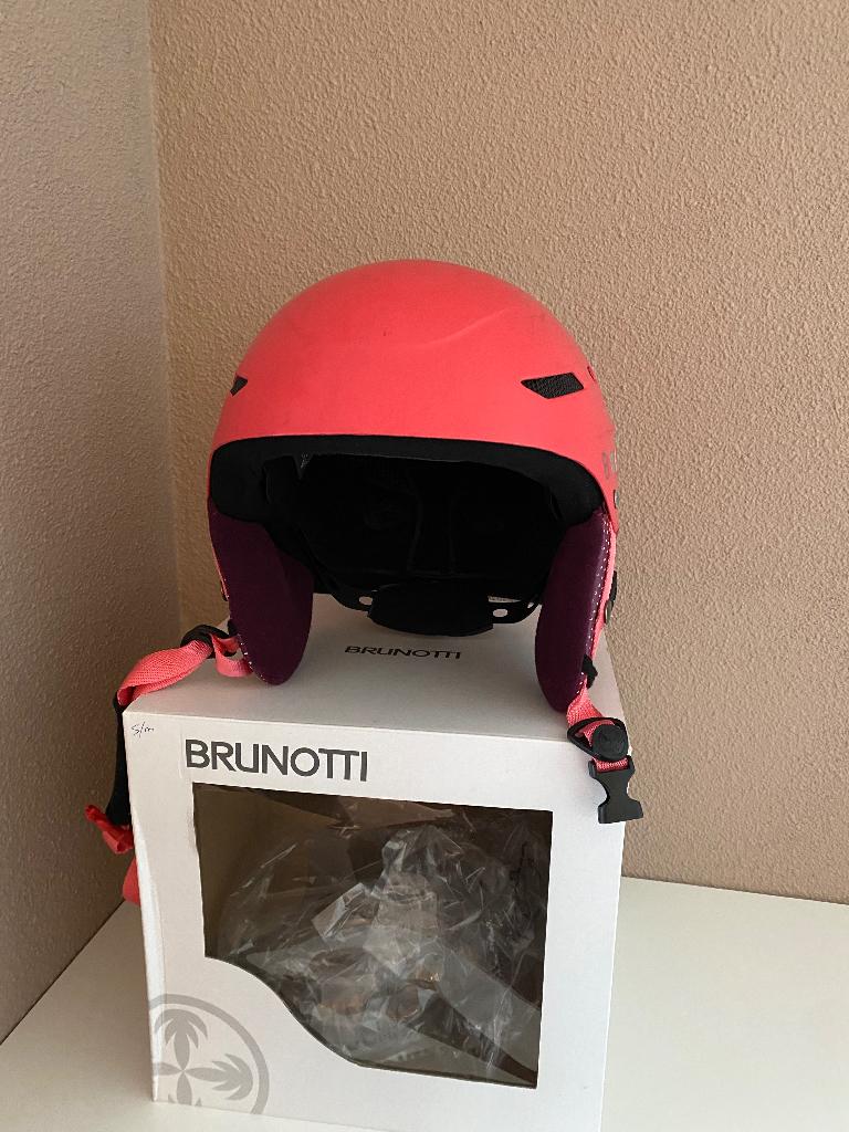Roze Brunotti helm ski-/snowboardhelm - volwassenen maat s/m, Sport en Fitness, Skiën en Langlaufen, Overige typen, Zo goed als nieuw