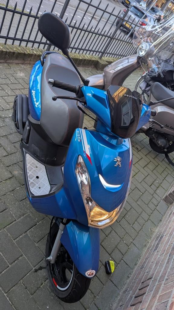 Peugeot Kisbee RS, Fietsen en Brommers, Scooters | Peugeot, Ophalen, Zo goed als nieuw, Benzine, 50 cc