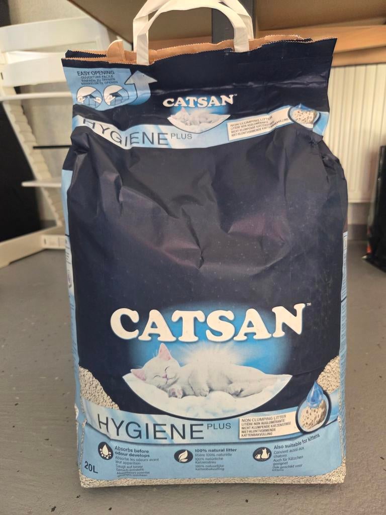 Catsan nog nieuw in zak., Dieren en Toebehoren, Kattenbakken, Ophalen, Nieuw