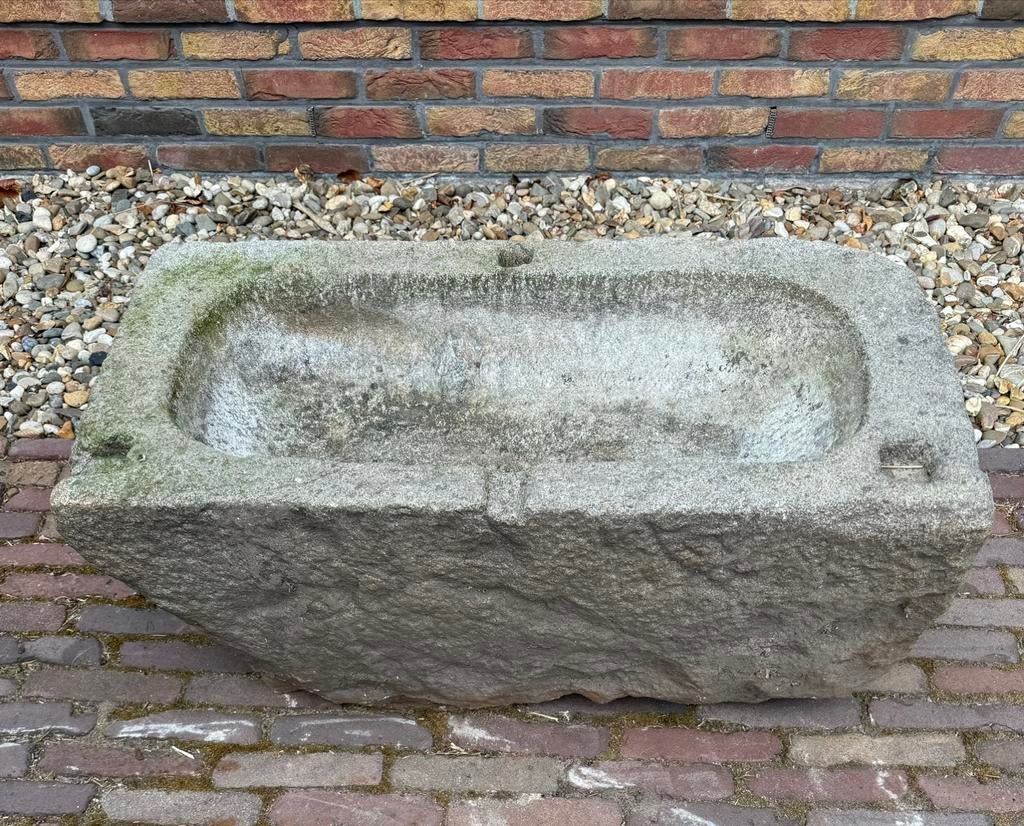 Authentieke Arduinen trog, Ophalen, Steen, Gebruikt, 60 tot 100 cm