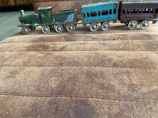 Antiek Pennytoy locomotiefje tender +2 wagonnetjes 1890-1900, Ophalen of Verzenden