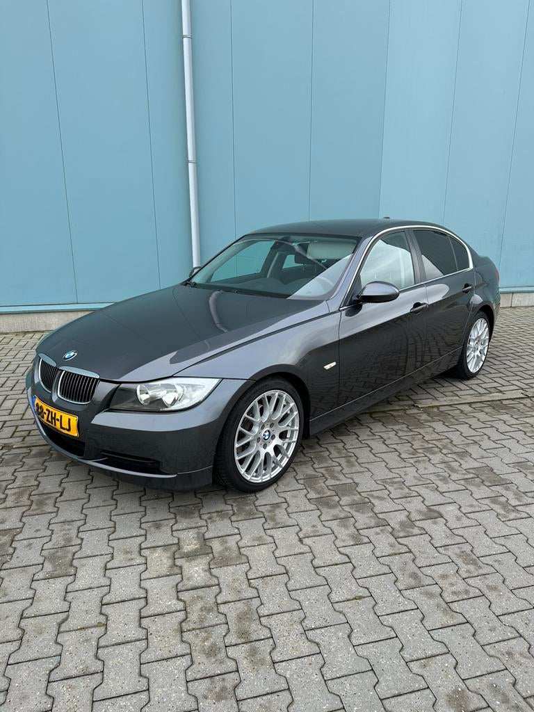 Bmw 320i Automaat | 2008 | orgineel nederlands, Auto's, Automaat, 1995 cc, Zwart, 4 cilinders