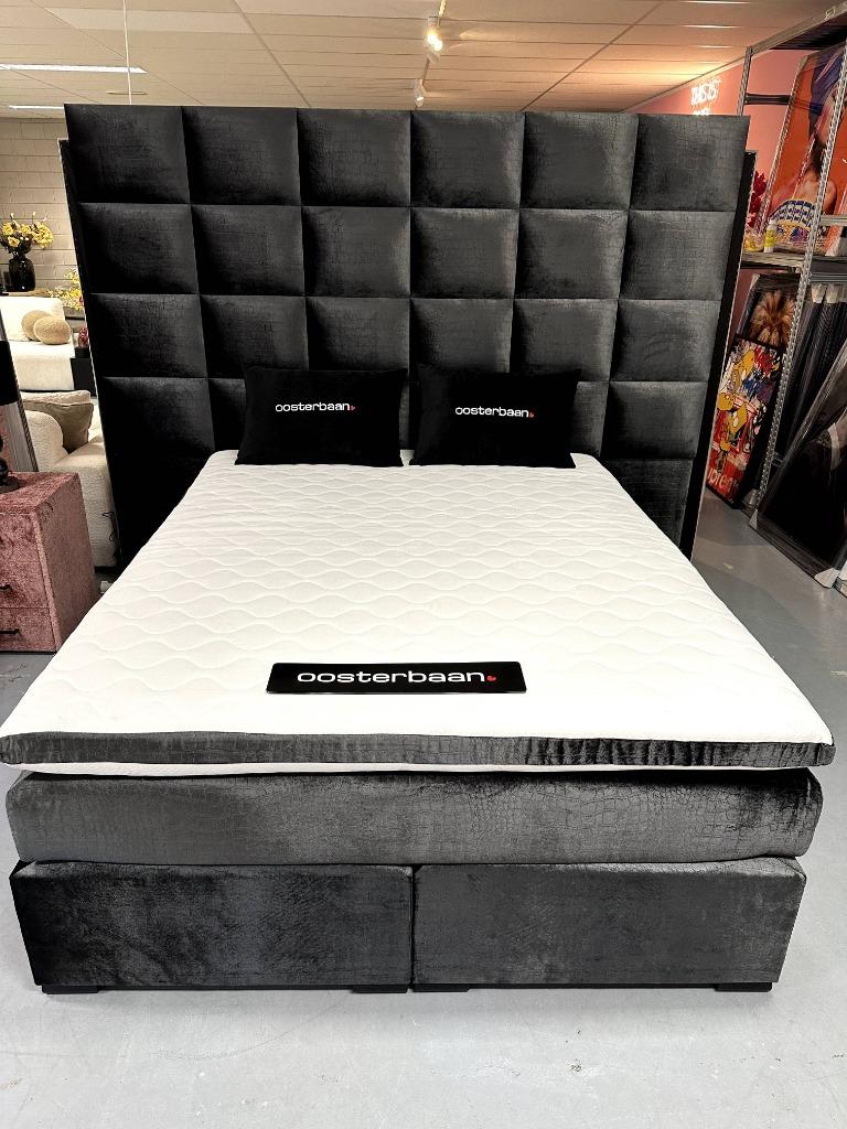 Luxe Velvet Croco Boxspring Cava 160x200cm Grijs NIEUW UNIEK, Info@oosterbaanwonen.nl, Venus 31 8448 CE Heerenveen, 200 cm, Grijs