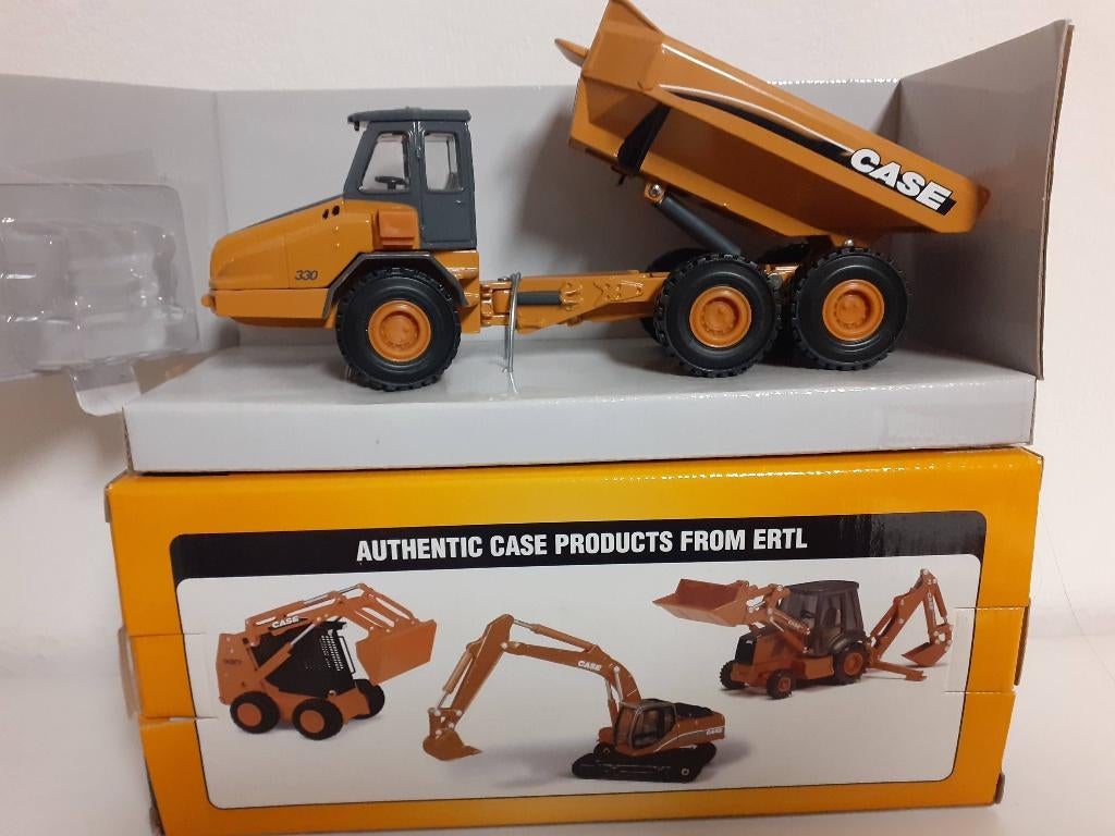 Ertl Britains 1/50 Case 330 articulated Truck 1:50 dumper, Verzenden, Nieuw, Bus of Vrachtwagen