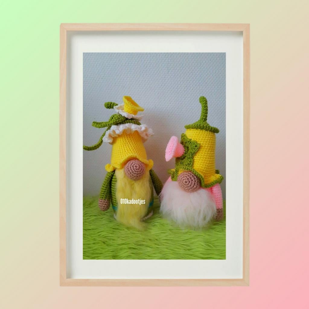 Nieuwe zelfgehaakte knuffel. Lieve bloem gnoom, dwerg., Hobby en Vrije tijd, Breien en Haken, Ophalen of Verzenden, Haken, Overige typen