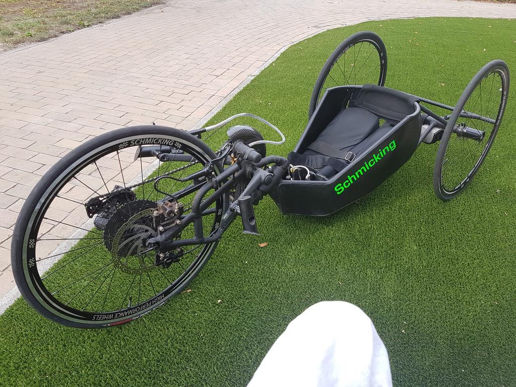 Handbike schmincking, Ophalen, Zo goed als nieuw