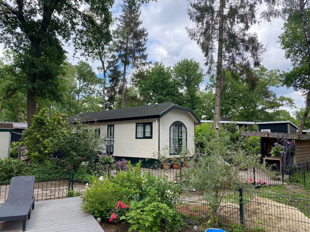 Net chalet op eigen grond op de Veluwe in Hoenderloo, In bos, 2 slaapkamers, Gelderland en Veluwe, Chalet, Bungalow of Caravan