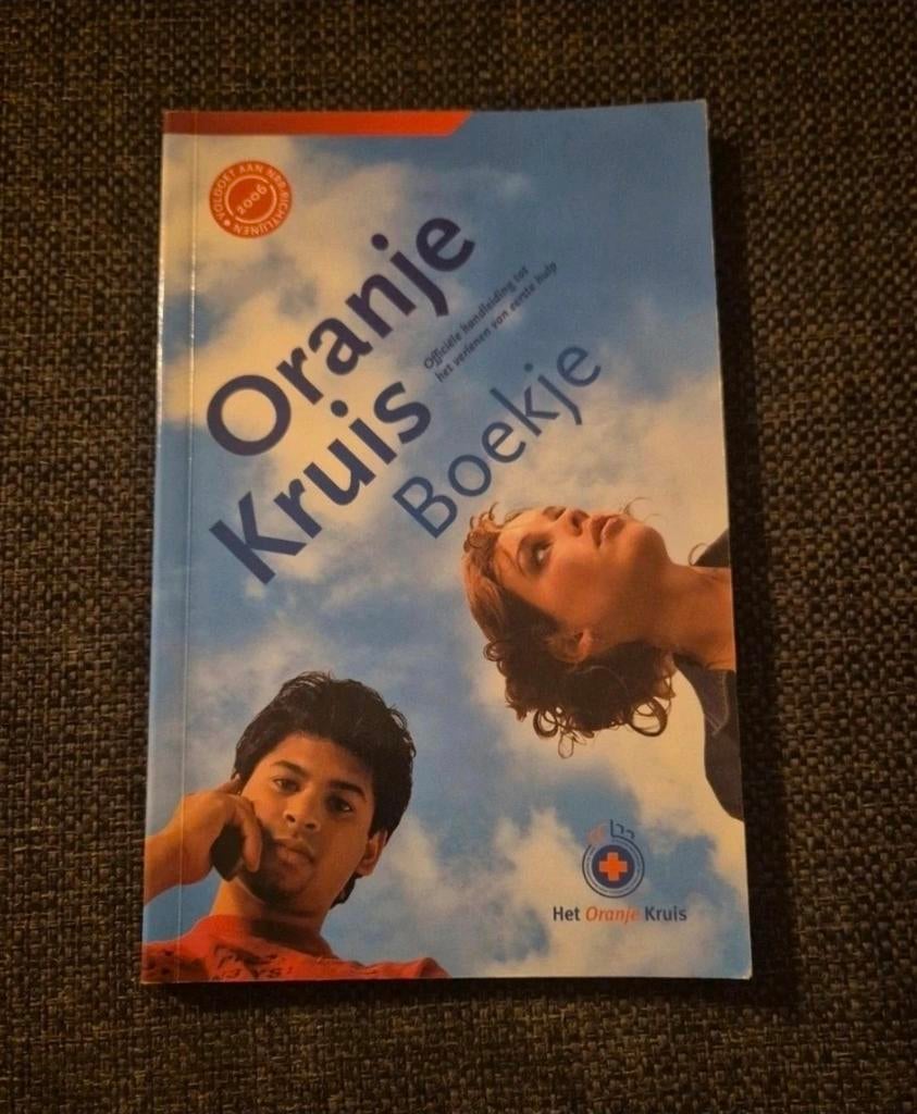 Oranje Kruis Boekje - EHBO Gids, Gelezen, Niet van toepassing, Ophalen of Verzenden, Oranje Kruis