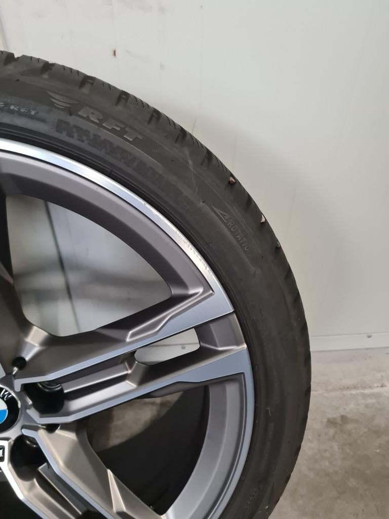 18' BMW 1 2 Serie Styling 556M met winterbanden Origineel, 18 inch, Banden en Velgen, Personenwagen, 225 mm