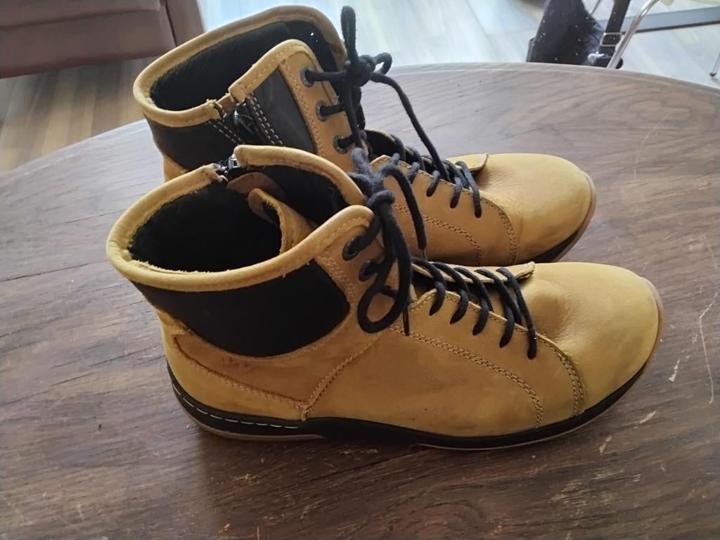 Wolky 39 veterlaarsjes, Wolky, Geel, Lage of Enkellaarzen, Ophalen of Verzenden