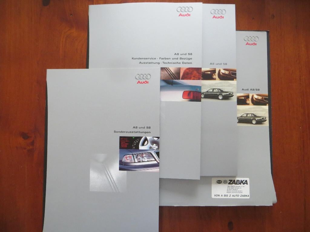Audi A8 und S8 (juli 1996) + 2 bijlagen (en kartonnen map), Ophalen of Verzenden, Nieuw, Audi