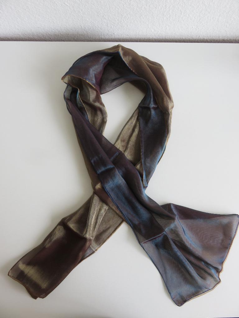 Doorschijnende iriserende changeant stof sjaal goud blauw, Kleding | Dames, Mutsen, Sjaals en Handschoenen, Ophalen of Verzenden