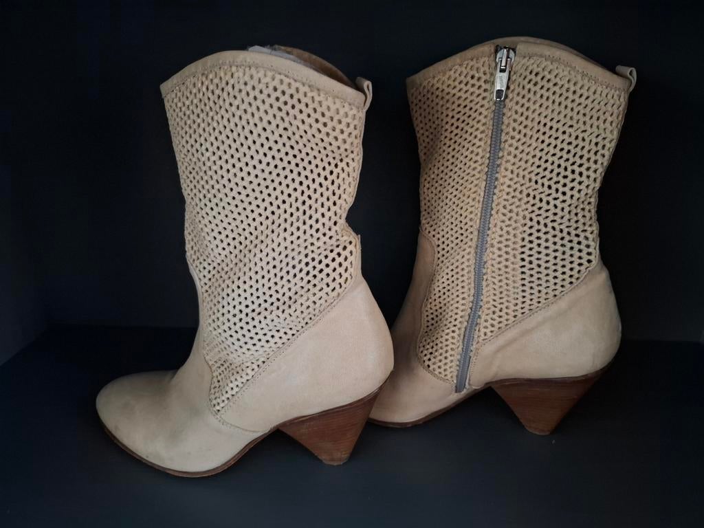 Roberto d'Angelo enkellaarsjes leer maat 37, Kleding | Dames, Schoenen, Beige, Lage of Enkellaarzen, Ophalen of Verzenden, Roberto d'Angelo