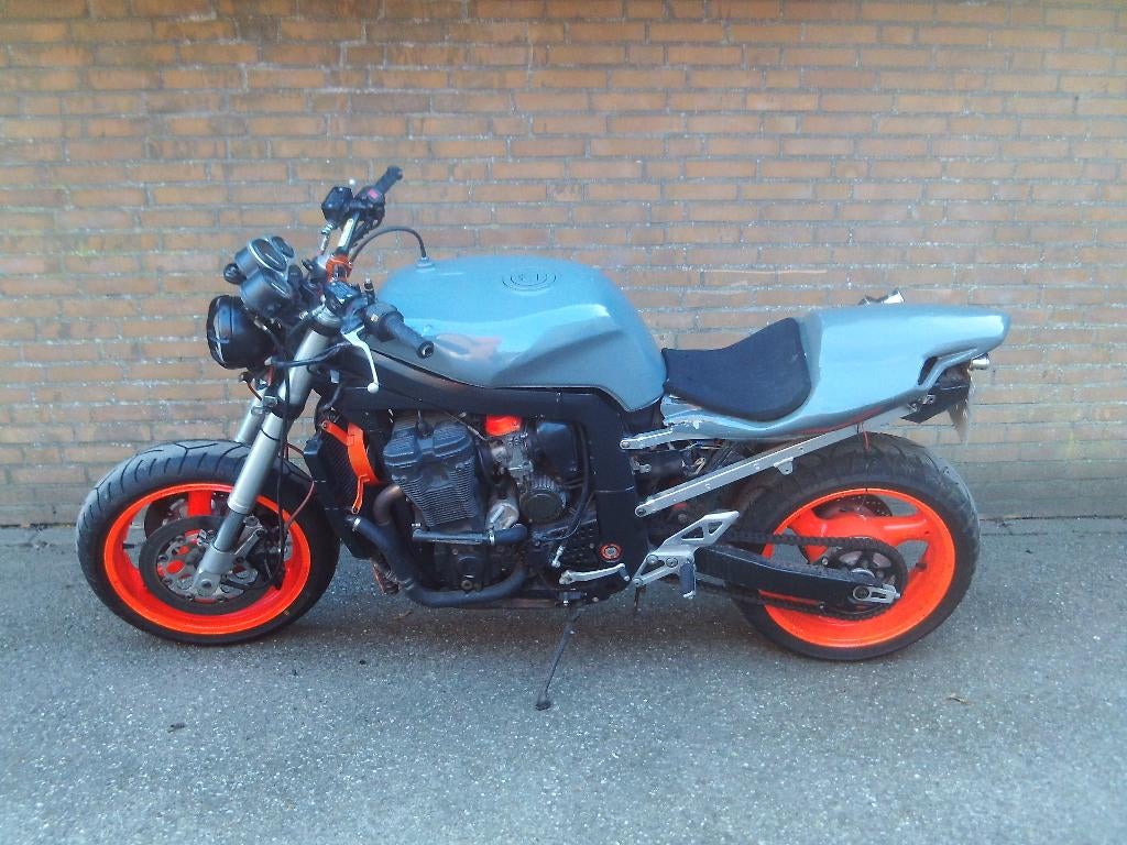 Suzuki GSXR 1100 w bj 95 gaat weg in onderdelen, Ophalen of Verzenden, Gebruikt