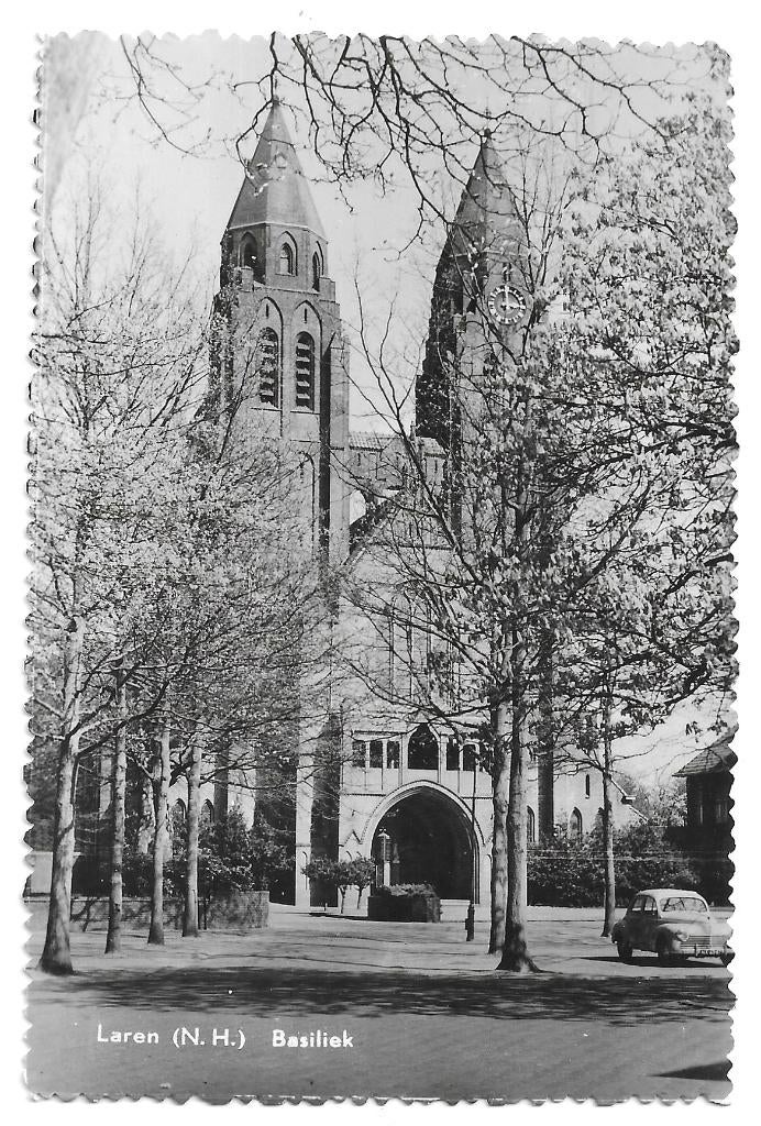 AK Laren - Basiliek, Verzenden, 1940 tot 1960, Ongelopen, Noord-Holland