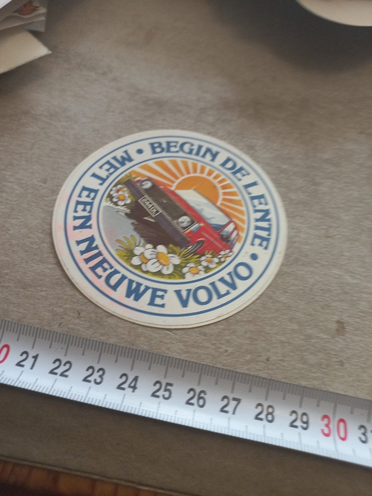 Vintage Volvo Sticker: Begin de Lente met een Nieuwe Volvo, Ophalen of Verzenden