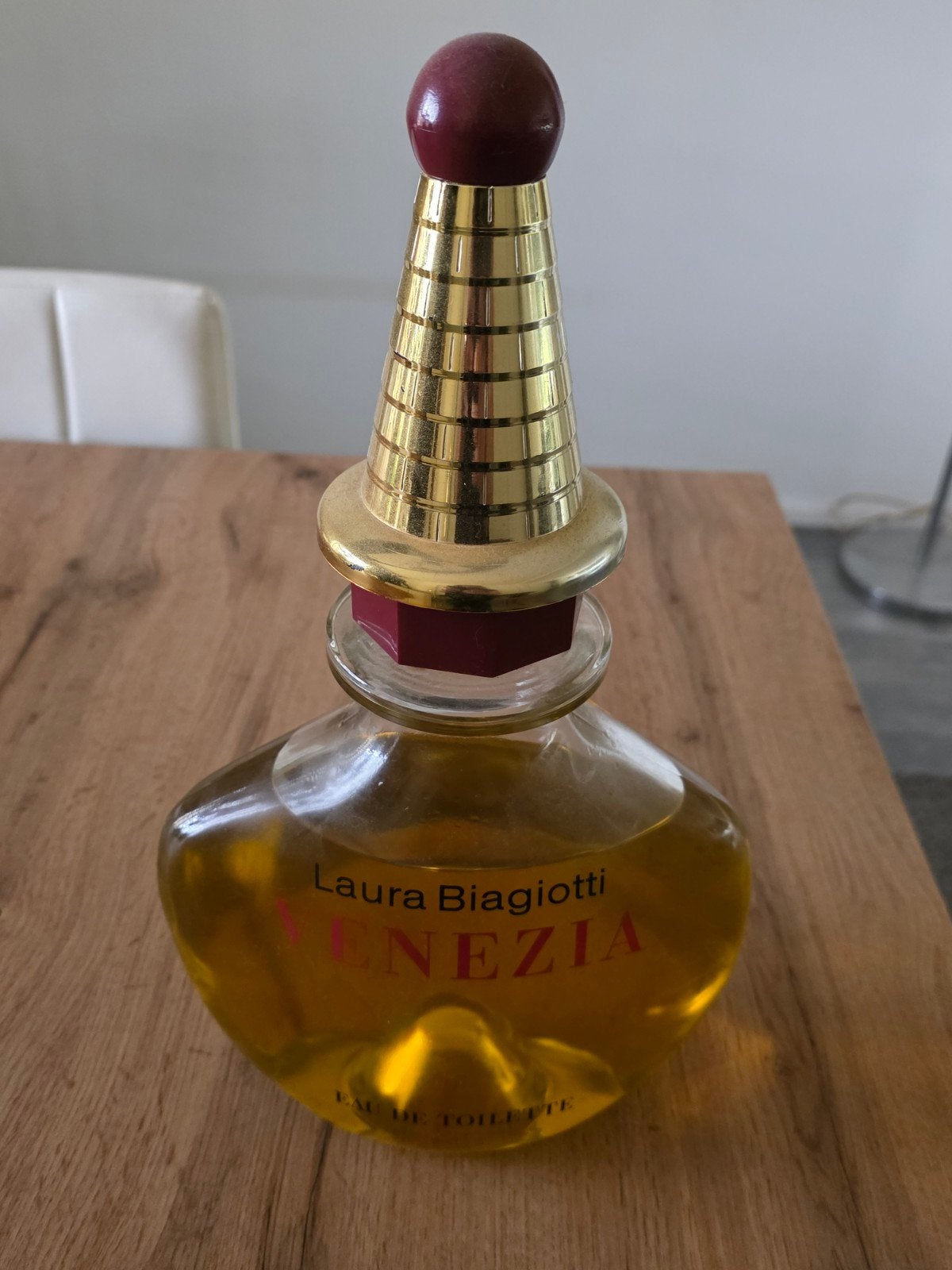 Vintage Laura Biagiotti Venezia Giant Factice XXL 38cm, Verzamelen, Parfumverzamelingen, Ophalen of Verzenden, Parfumfles, Gevuld