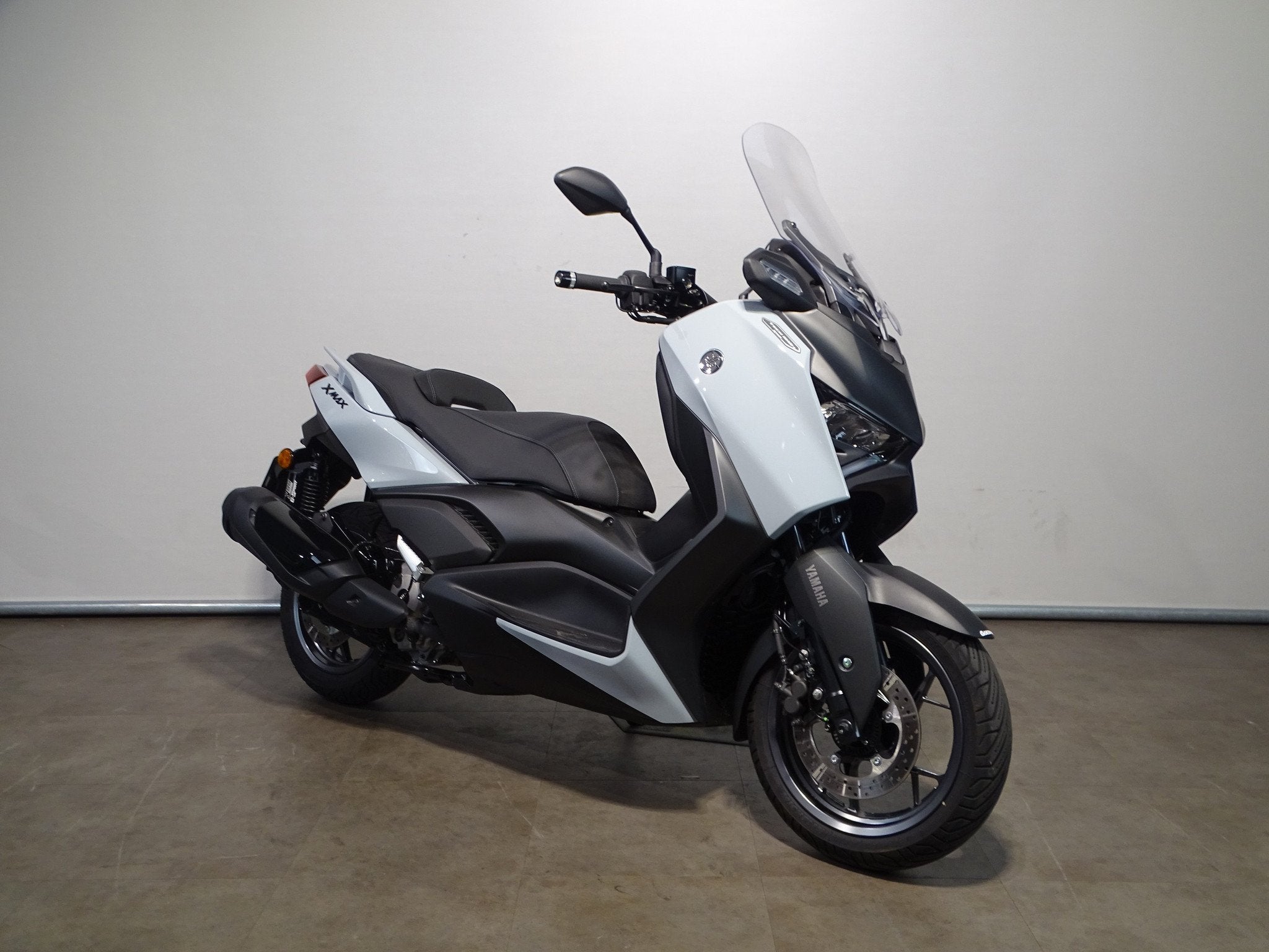 Yamaha X MAX 300 TECH MAX +, Bedrijf, Toermotor, 12 t/m 35 kW