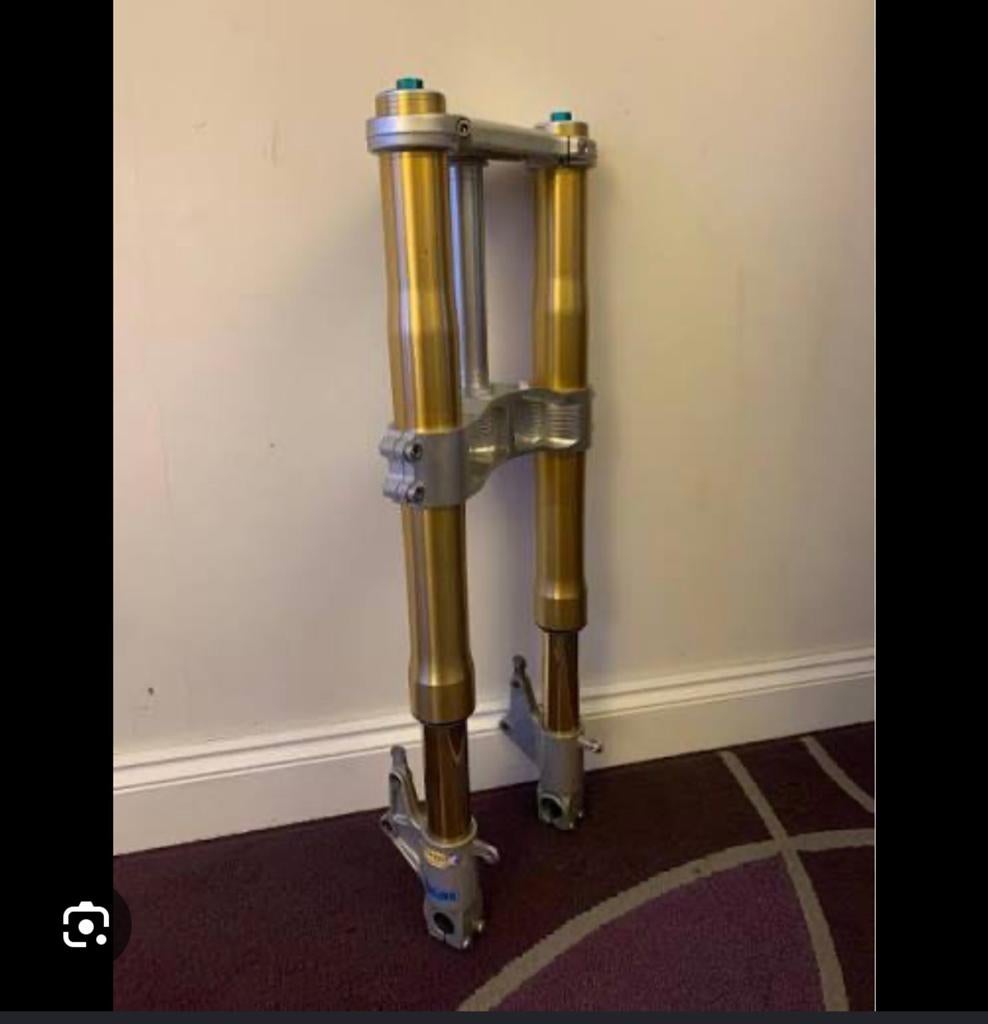 GEZOCHT: T-stuk 56mm Öhlins ducati 996/748/998/916, Ophalen