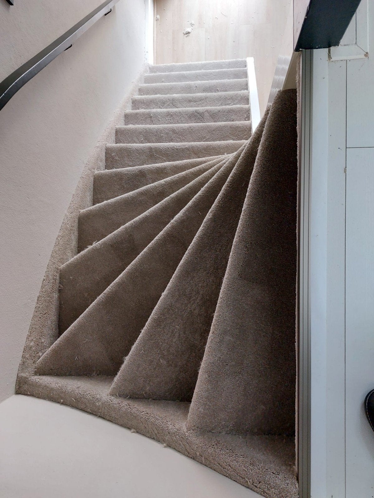 Trap bekleden door de vakman  keuze uit vele mogelijkheden, Huis en Inrichting, Stoffering | Vloerbedekking, Ophalen, Nieuw, Tapijt