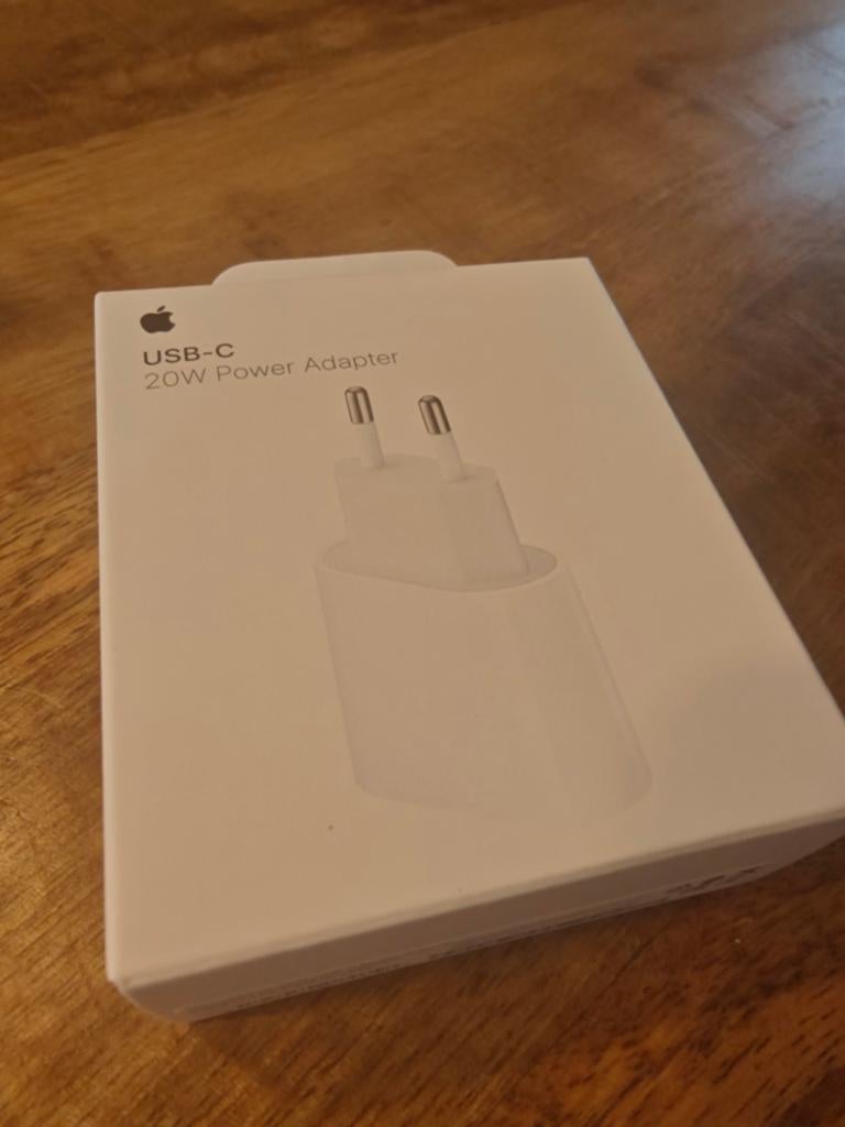 Apple iPhone USB-C Power Adapter 20W - Nieuw in doos, Ophalen of Verzenden, Nieuw, Apple iPhone