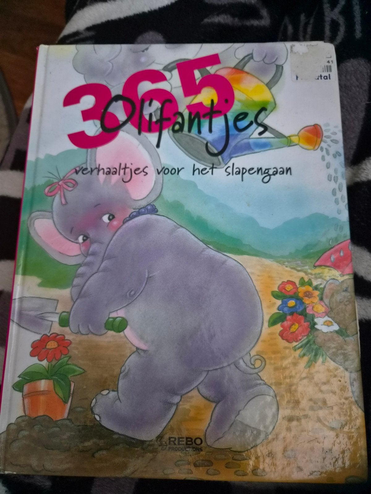 365 Olifantjes: Verhaaltjes voor het slapengaan, Boeken, Ophalen of Verzenden, Gelezen, Onbekend, Fictie algemeen
